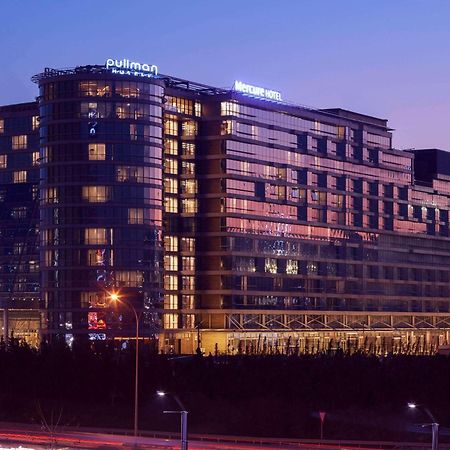 Pullman Istanbul Hotel & Convention Center Exterior photo